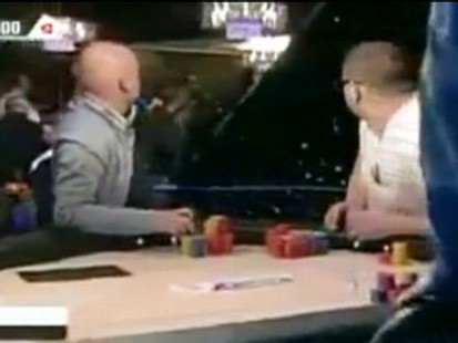 VIDEO: Robbers storm a Berlin hotel and make off with a poker tournament jackpot.