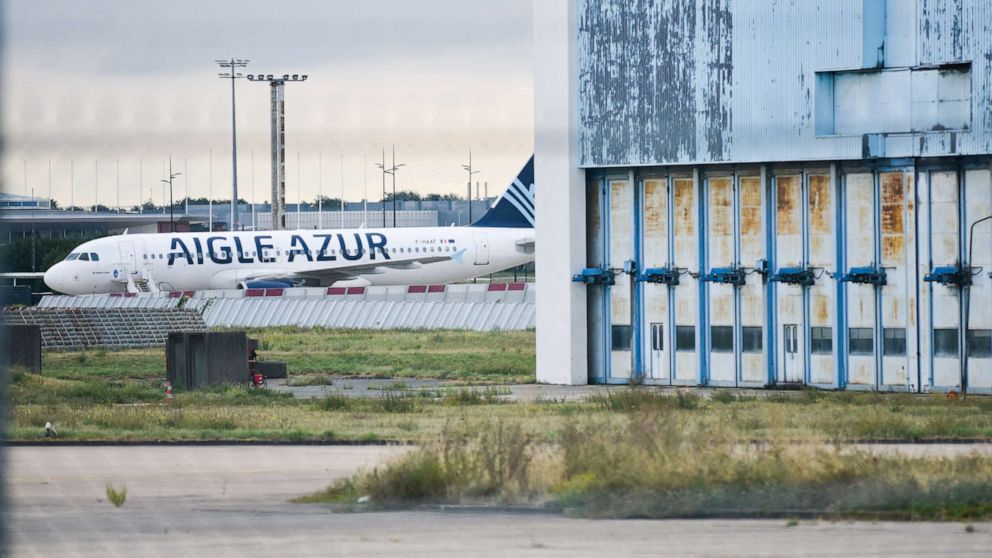Lush Airline Cancels All Flights In Bankruptcy, Passengers Stranded Artwork Art Lush Airline Cancels All Flights In Bankruptcy, Passengers Stranded Artwork Art