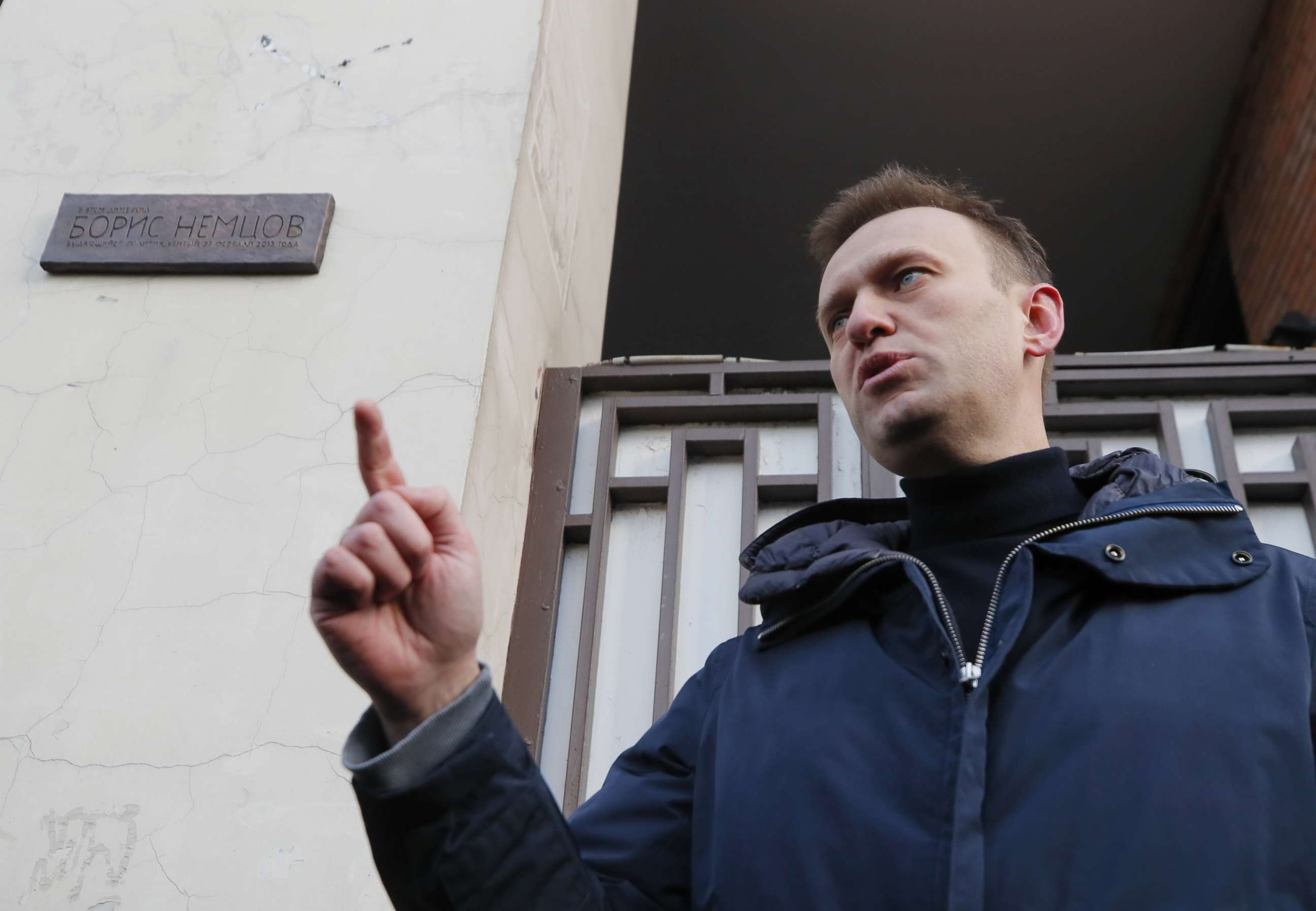 PHOTO: Russian opposition leader Alexei Navalny delivers a speech near a commemorative plaque in honor of slain Russian opposition figure Boris Nemtsov during a ceremony in Moscow, March 17, 2018.