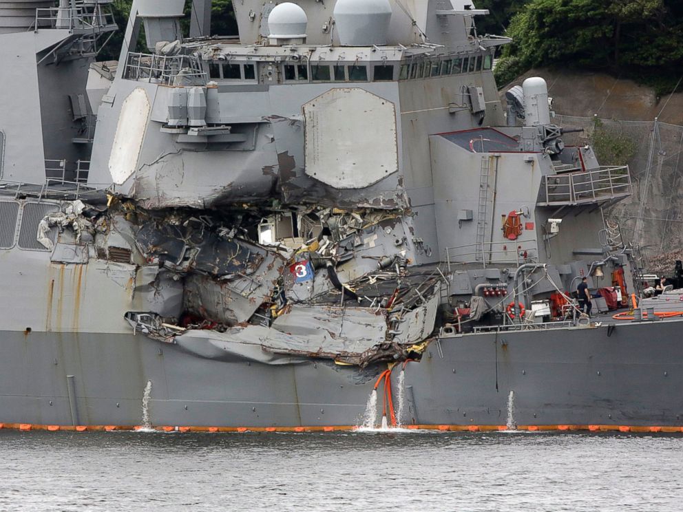 PHOTO: The damaged side of USS Fitzgerald at the U.S. Naval base in Yokosuka, southwest of Tokyo, June 18, 2017.
