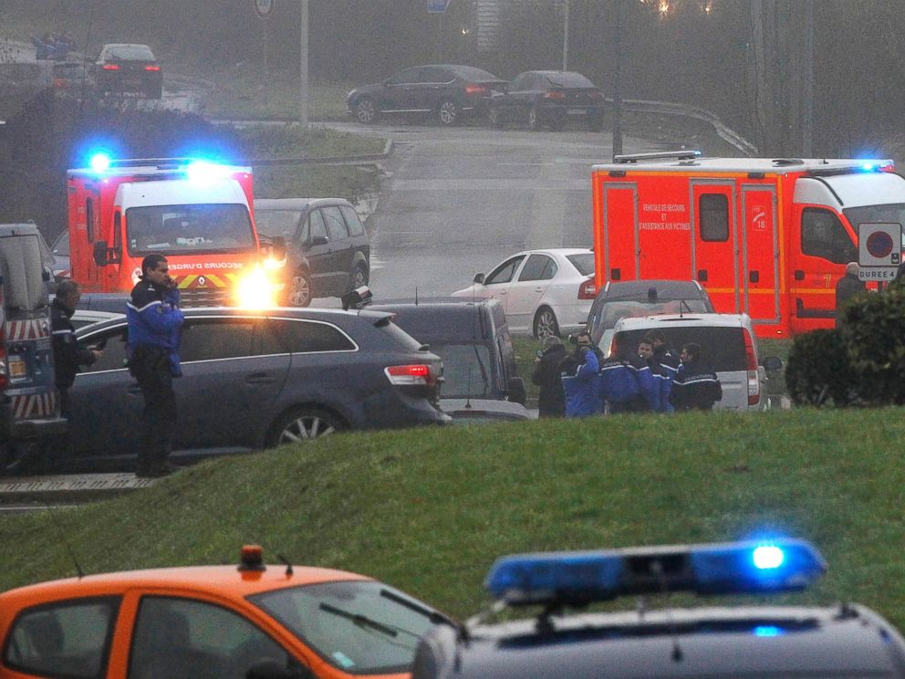 PHOTO: Ambulances arrive in Dammartin-en-Goele, northeast Paris, as part of an operation to seize two heavily armed suspects, Jan. 9, 2015.