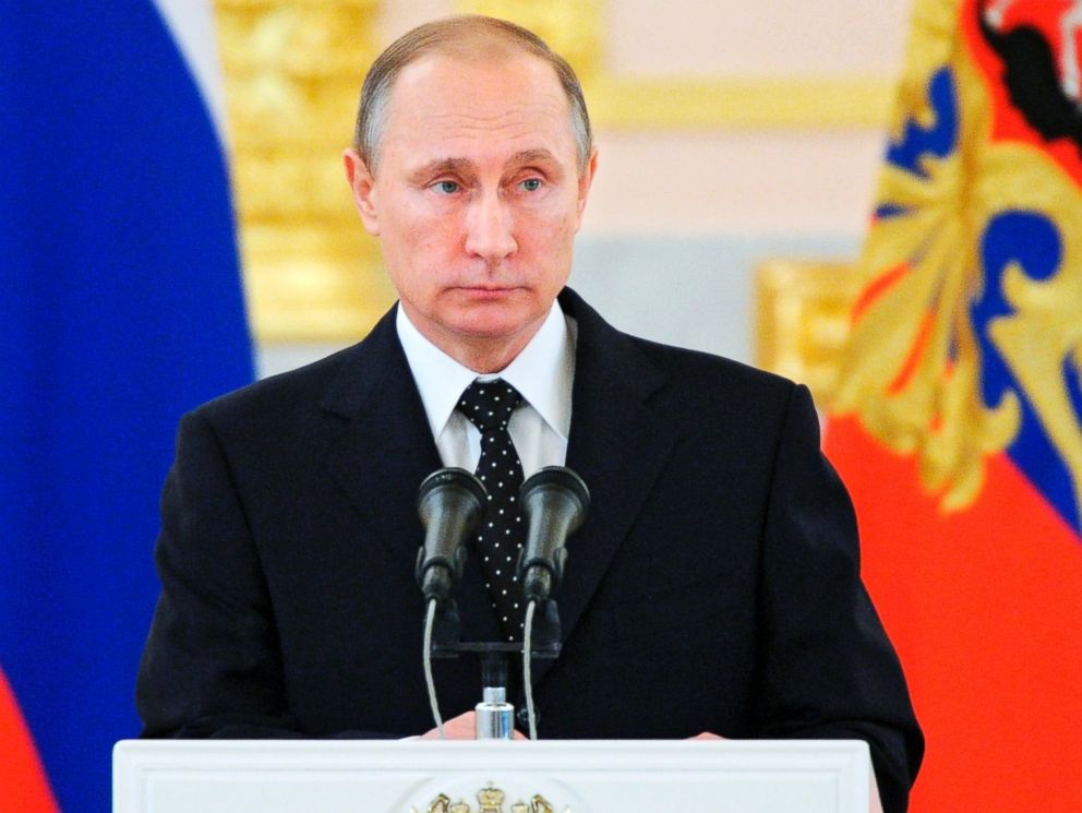 PHOTO: Russian President Vladimir Putin addresses newly arrived foreign ambassadors of 15 countries during receiving credentials ceremony in Moscow's Kremlin, Russia, Nov. 26, 2015.