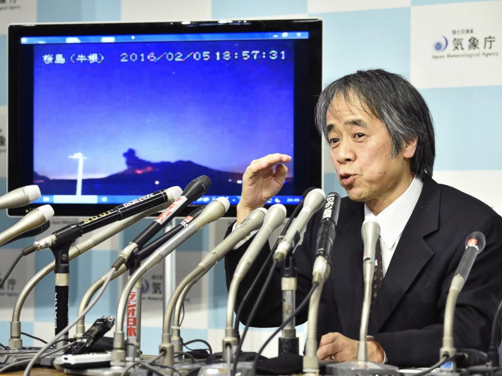 PHOTO: Japan Meteorological Agency volcanology division director Sadayuki Kitagawa speaks about the eruption of Sakurajima during a news conference at the agency headquarters in Tokyo, Feb. 5, 2016.