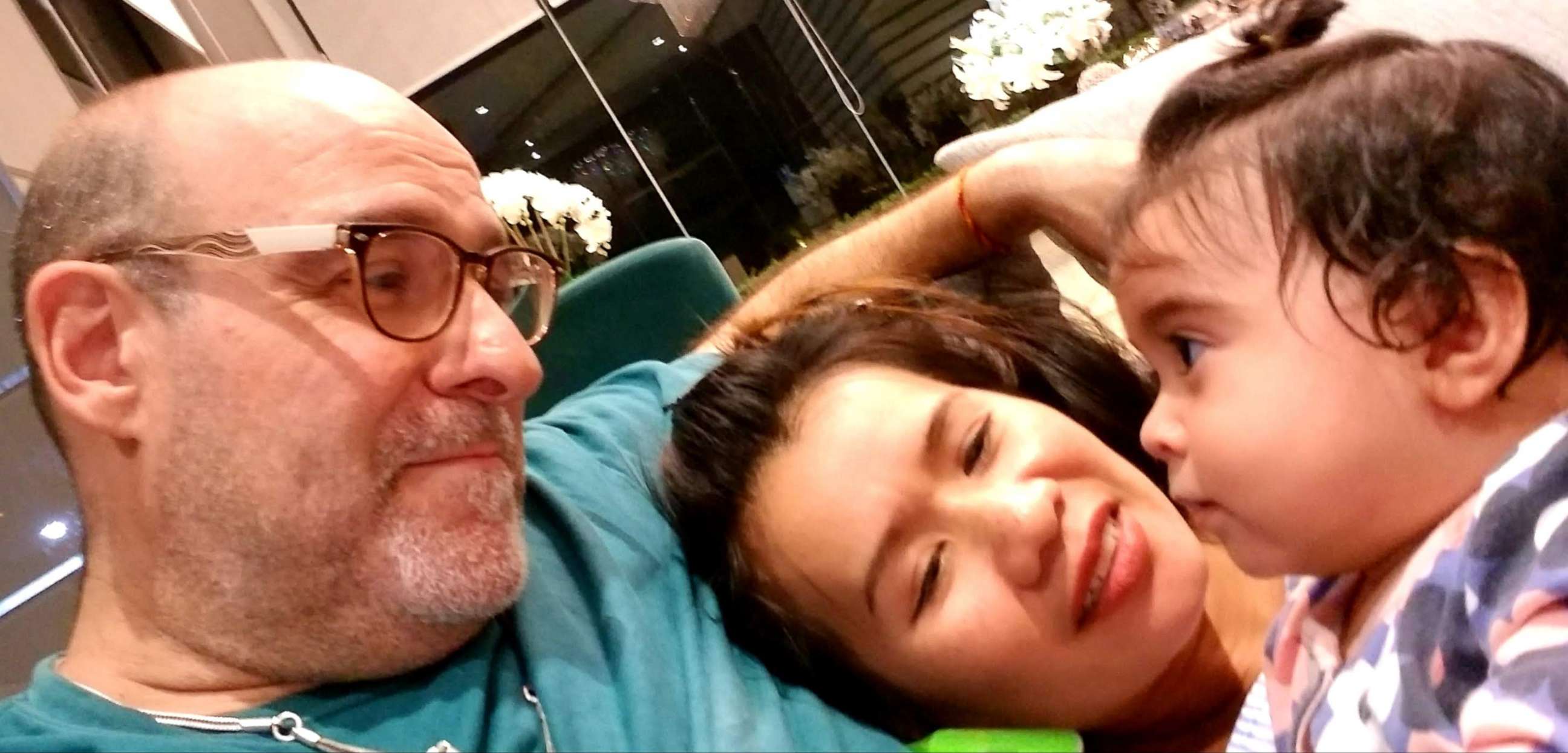 PHOTO: American Arnie Fagan has been separated for weeks from his partner Vilayvanh Soulinthong and their daughter Jasmine Fagan after Thailand shut its borders, leaving him unable to get home to them.