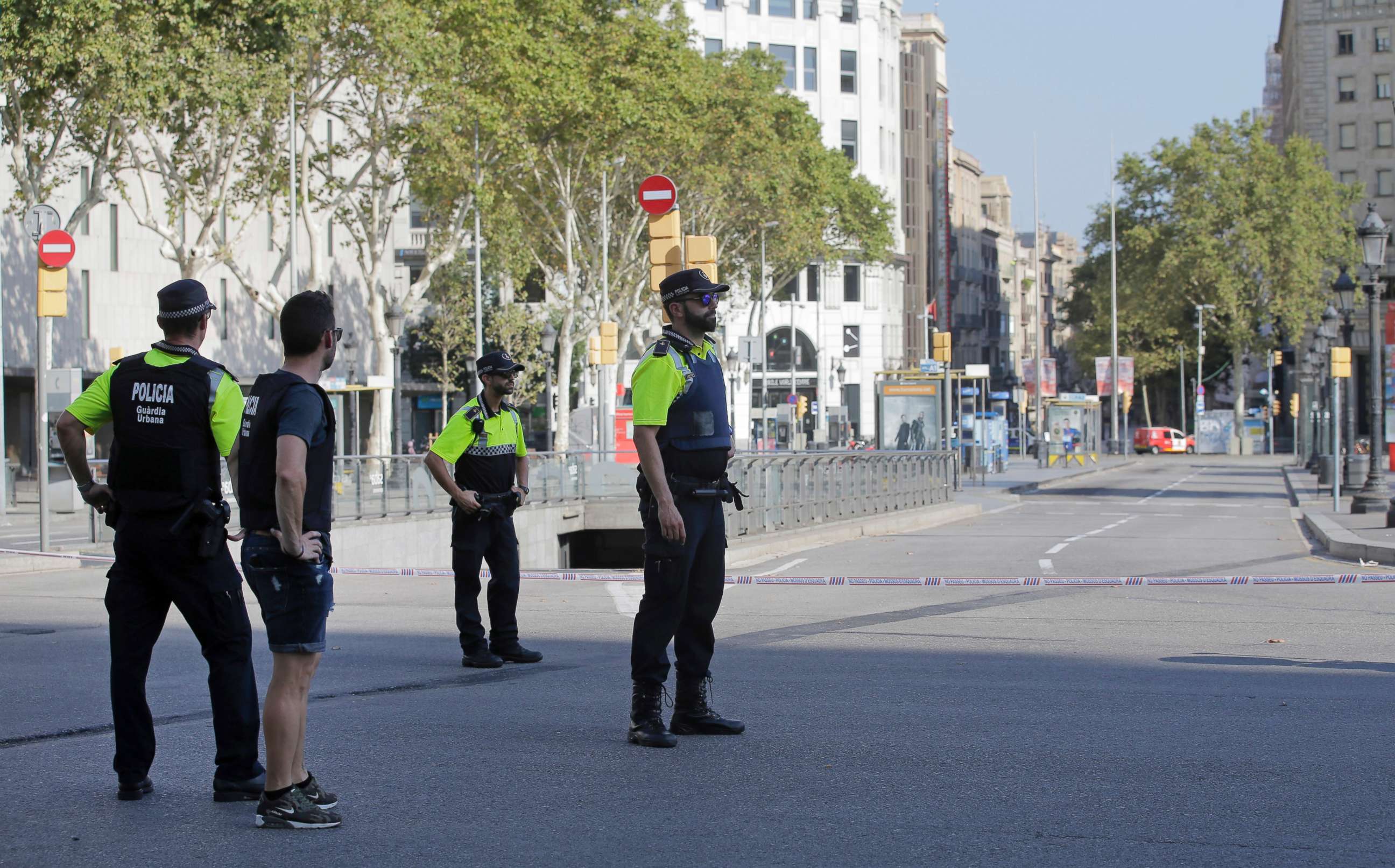 PHOTO: Police officers cordon off a street in Barcelona, Aug. 17, 2017. 