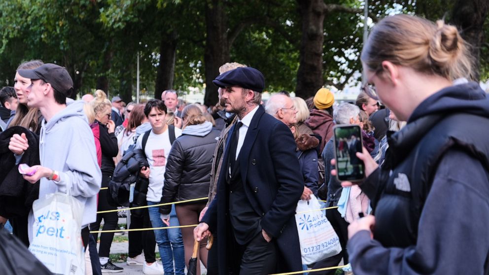 PHOTO: David Beckham queuing to pay respect to the Queen on Sept. 16, 2022.