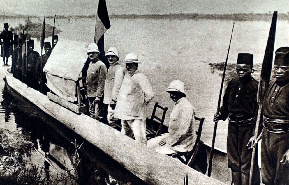 PHOTO: A contingent of soldiers with their officers on Lake Kivu, in the Congo, 1916.