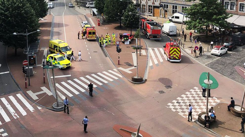 Belgium attacker stabs 2 cops in Liege, shoots them with their own guns