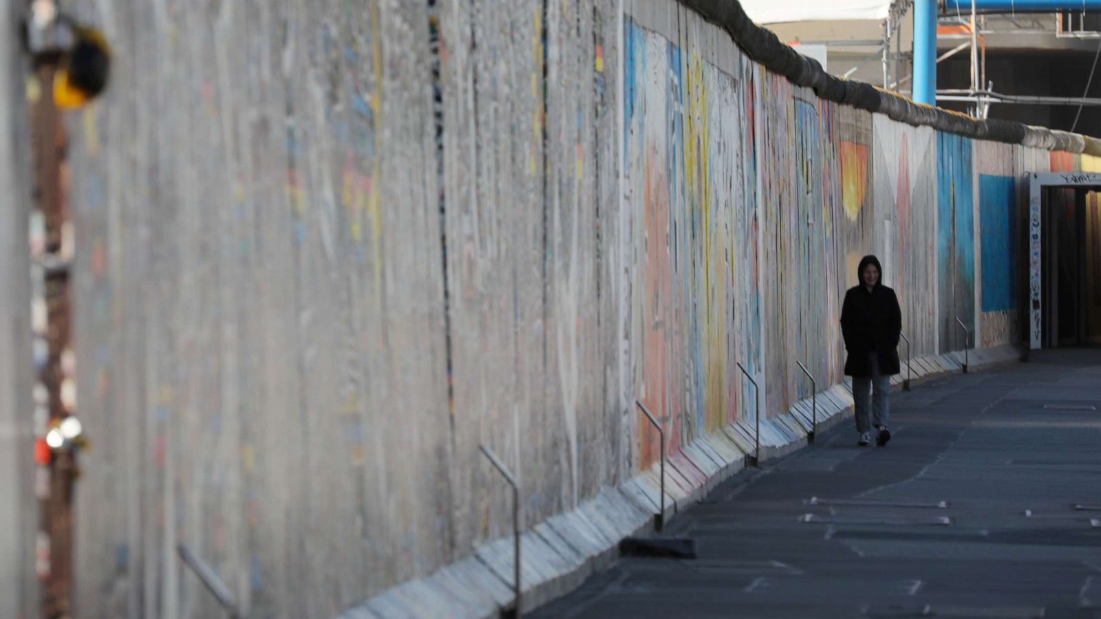Section Of Berlin Wall Torn Down To Build Condos Abc News