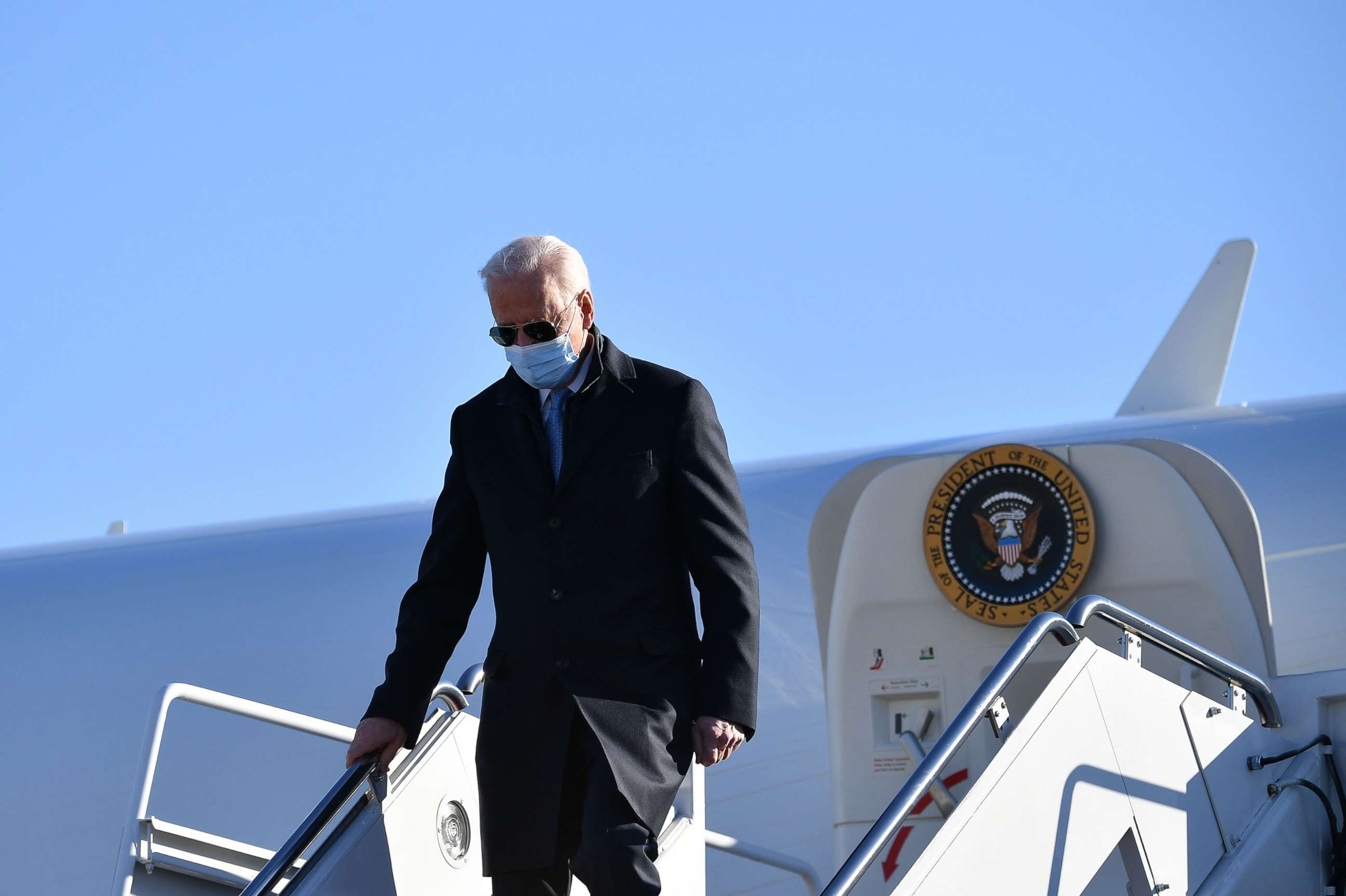 PHOTO: President Joe Biden steps off Air Force.