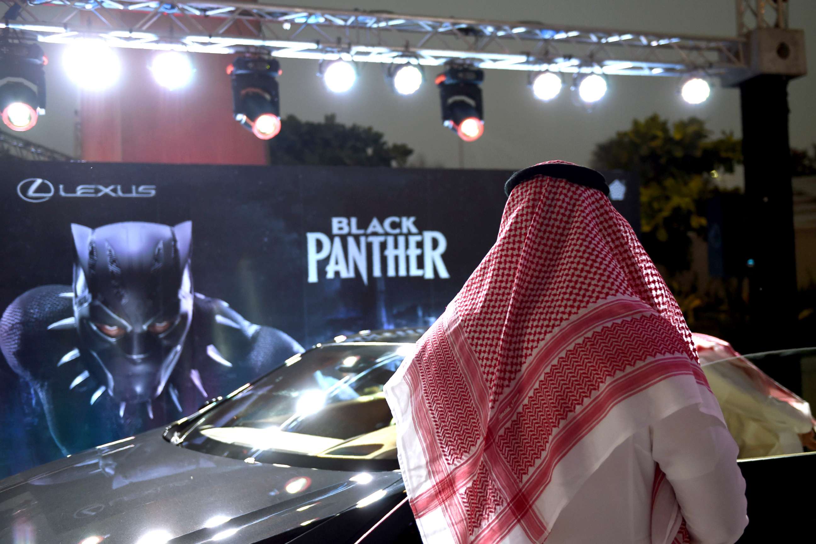 PHOTO: A Saudi man looks at a car during a cinema test screening in Riyadh, Saudi Arabia, April 18, 2018.