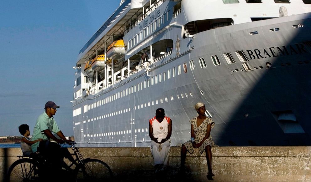 PHOTO: The Fred Olson Cruise Liner Braemar is docked at the port in Havana, Cuba, April 14, 2008. 
