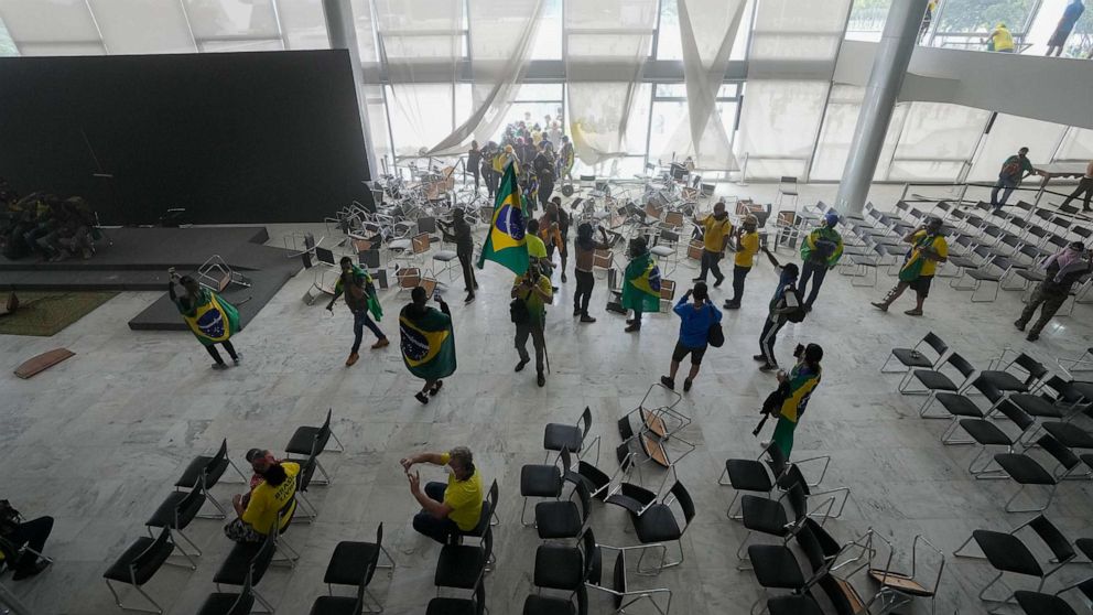 PHOTO: Protesters, supporters of Brazil's former President Jair Bolsonaro, storm the Planalto Palace in Brasilia, Brazil, Jan. 8, 2023.