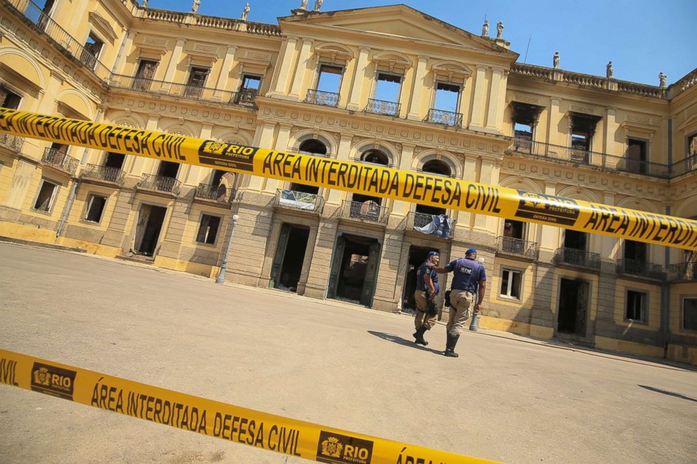 PHOTO: Police stand in the front of the National Museum of Brazil after a devastating fire, Sept. 3, 2018, in Rio de Janeiro.