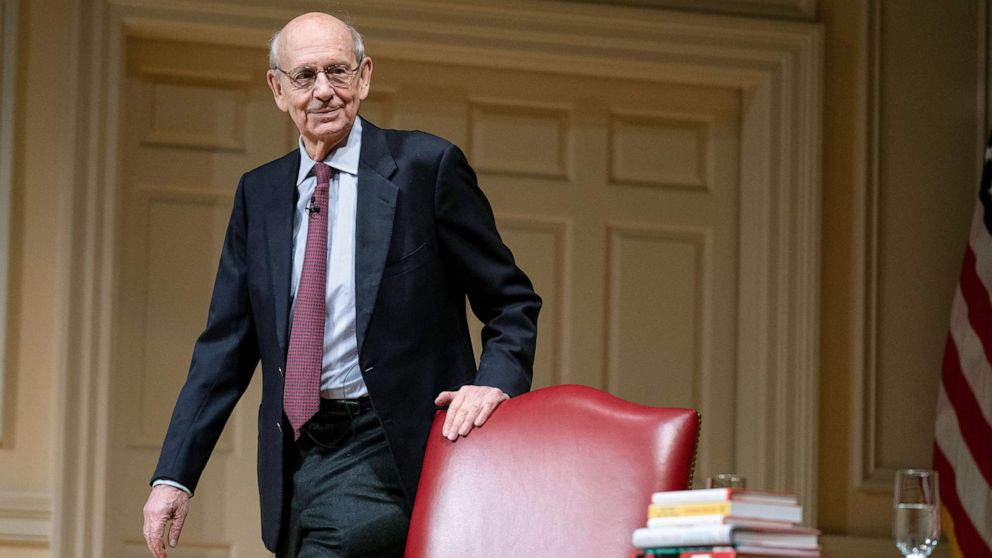 PHOTO: Supreme Court Justice Stephen Breyer arrives for an event at the Library of Congress in Washington, D.C. Feb. 17, 2022. 