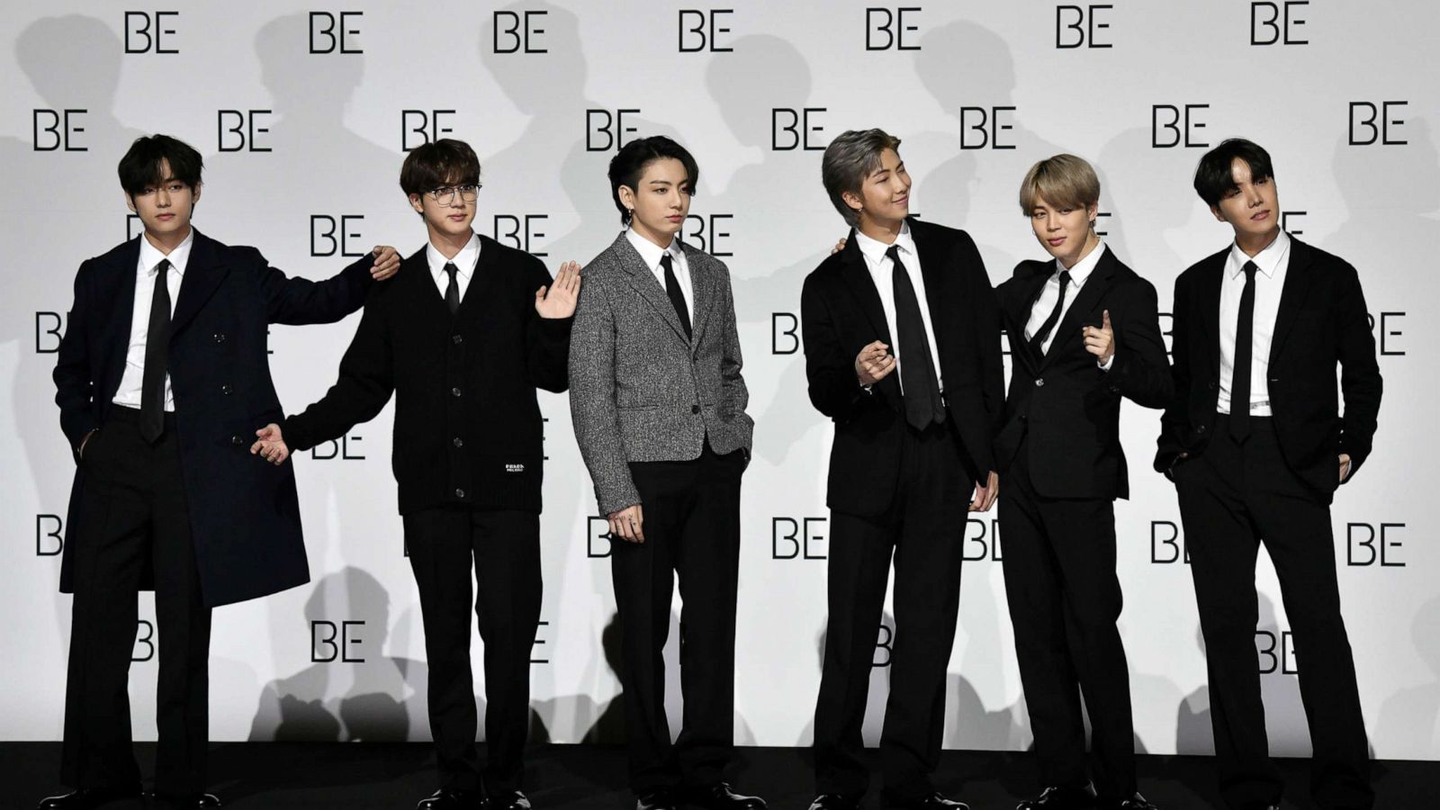 South Korea Changes Law To Let Bts Postpone Military Service Abc News