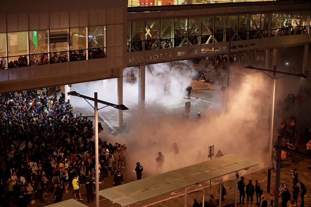 PHOTO: Police clash with protesters at the Barcelona Airport following the sentencing of nine Catalan separatist leaders on Oct. 14, 2019, in Barcelona, Spain.