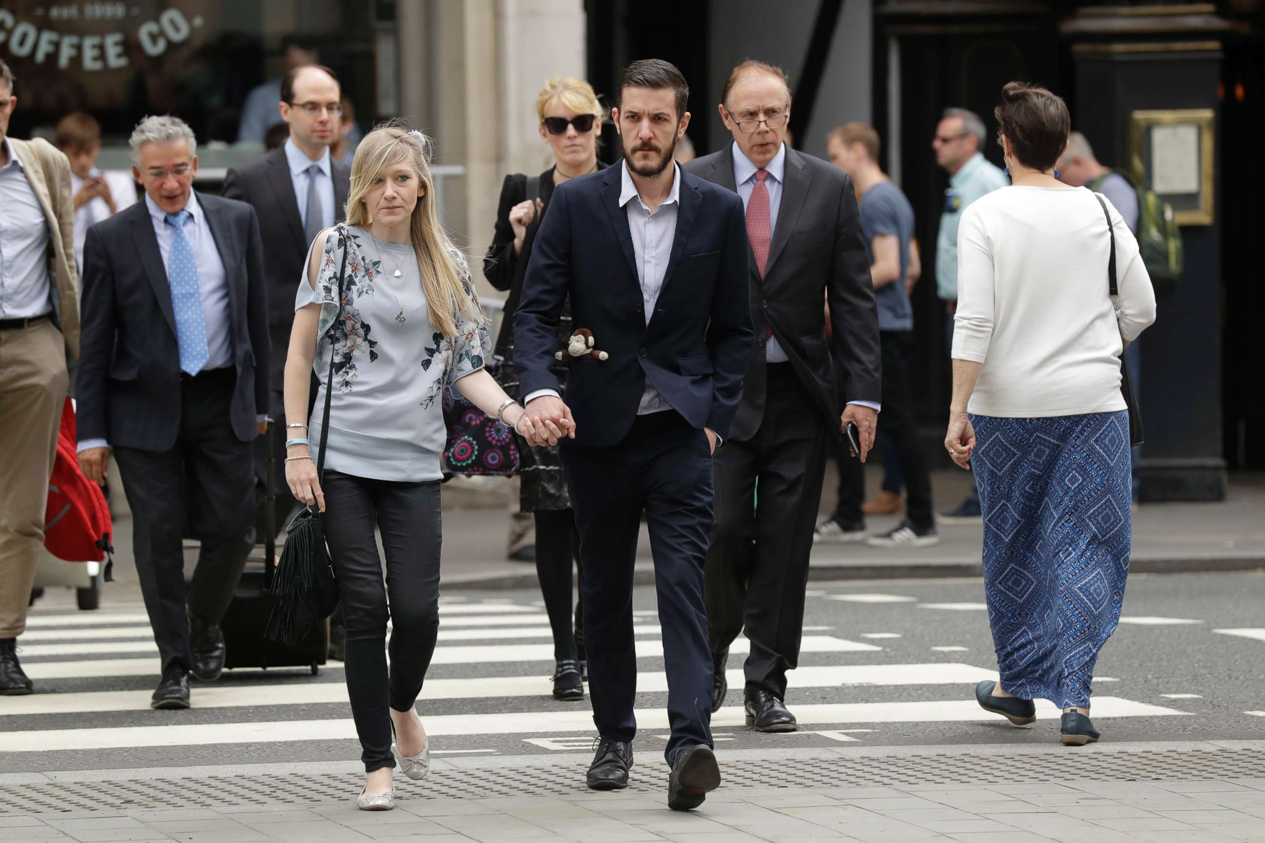 PHOTO: The parents of critically ill baby Charlie Gard, Connie Yates and Chris Gard, arrive at the High Court in London, July 14, 2017.