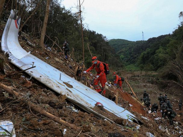 Search goes on for 2nd black box in China Eastern Airlines crash
