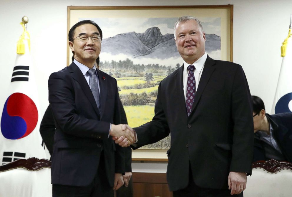 PHOTO: South Korean Unification Minister Cho Myoung Gyon, left, and U.S. Special Representative for North Korea Stephen Biegun shake hands at the outset of their talks in Seoul, Dec. 21, 2018.