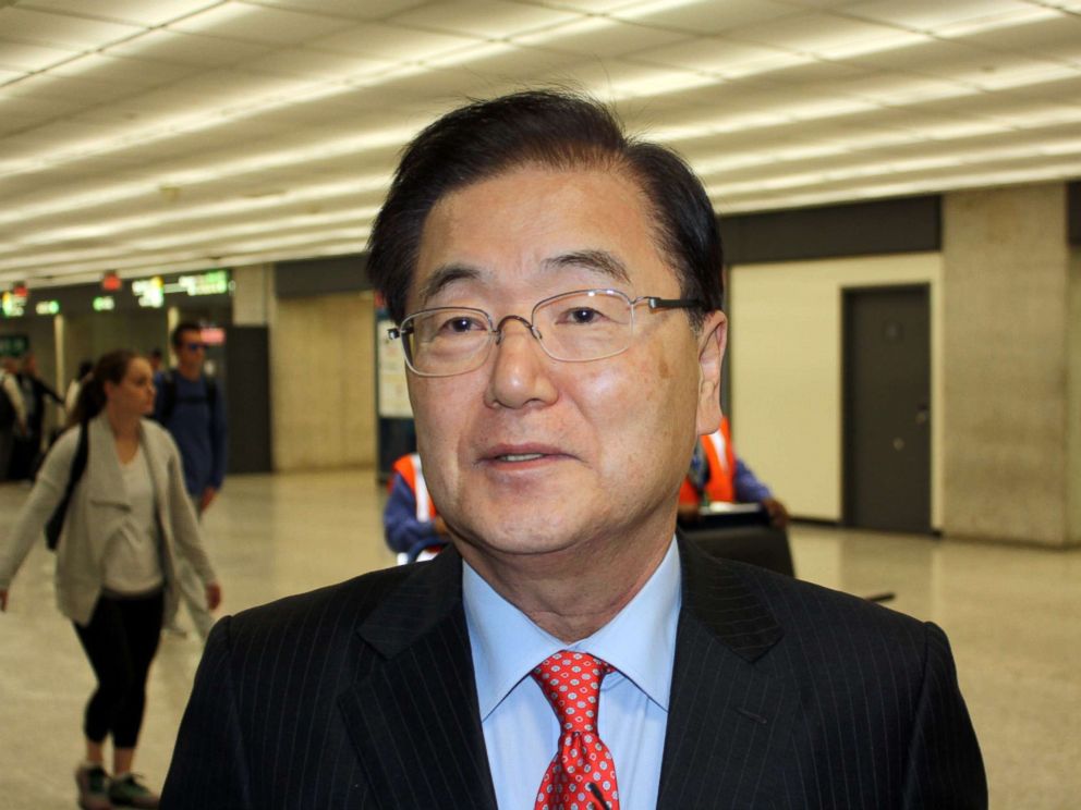 PHOTO: Moons security aide Chung Eui-yong, the top security adviser to South Korean President Moon Jae-in, arrives at an airport in Washington, April 12, 2018.