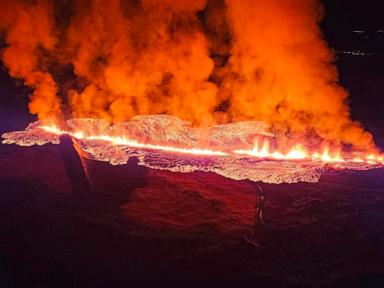 Lava moves toward evacuated Icelandic town