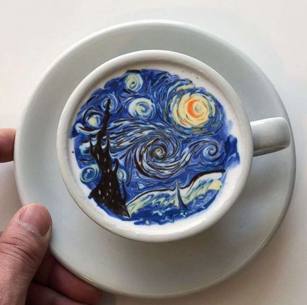 PHOTO: South Korean barista Lee Kang Bin creates "cream art" in lattes, such as a replica of Vincent van Gogh's "The Starry Night."