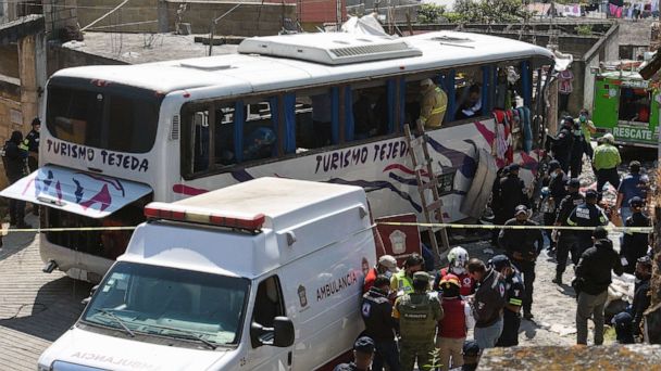 At least 19 dead, 32 injured after bus crash in Mexico