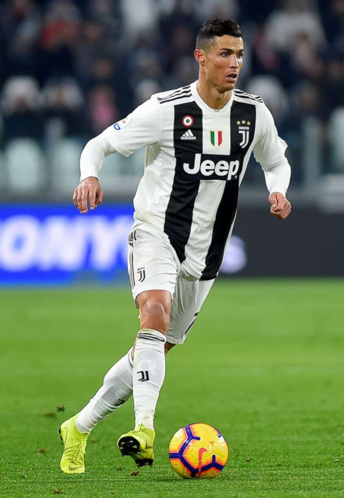 cristiano ronaldo with ball