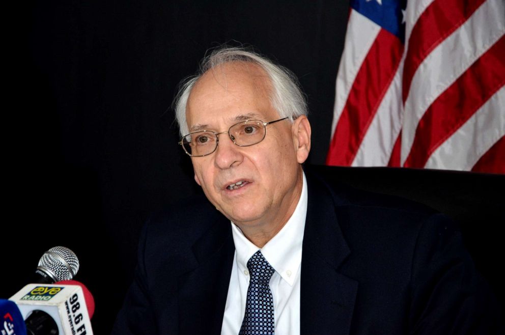 PHOTO: U.S. special envoy to South Sudan Donald Booth speaks during a media conference over the peace negotiations, in Juba, South Sudan, July 31, 2015.