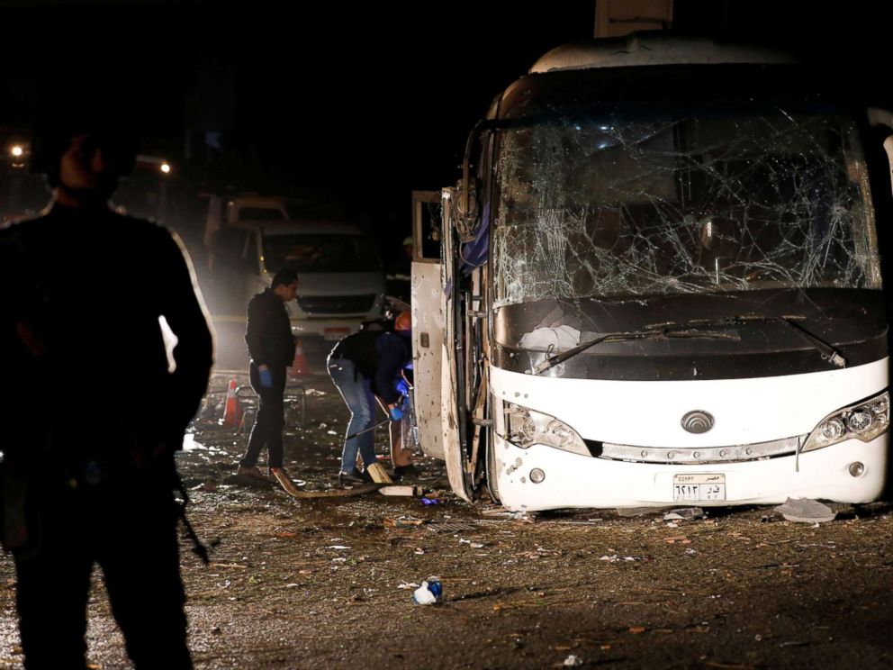 Bomb Kills 4 On Tour Bus Near Egyptian Pyramids: Officials - ABC News