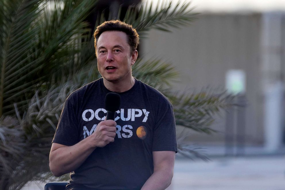 PHOTO: In this Aug. 25, 2022, file photo, SpaceX founder Elon Musk speaks during a T-Mobile and SpaceX joint event in Boca Chica Beach, Texas.