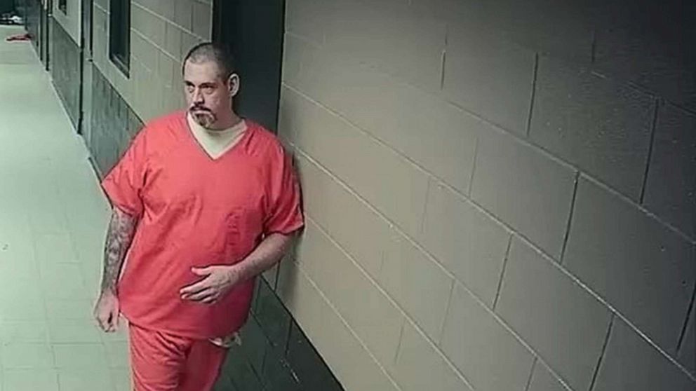 Timeline: How a murder suspect escaped an Alabama jail – ABC News