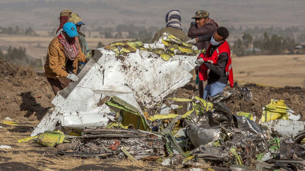 VIDEO: Investigators racing to analyze flight recorders from fatal plane crash