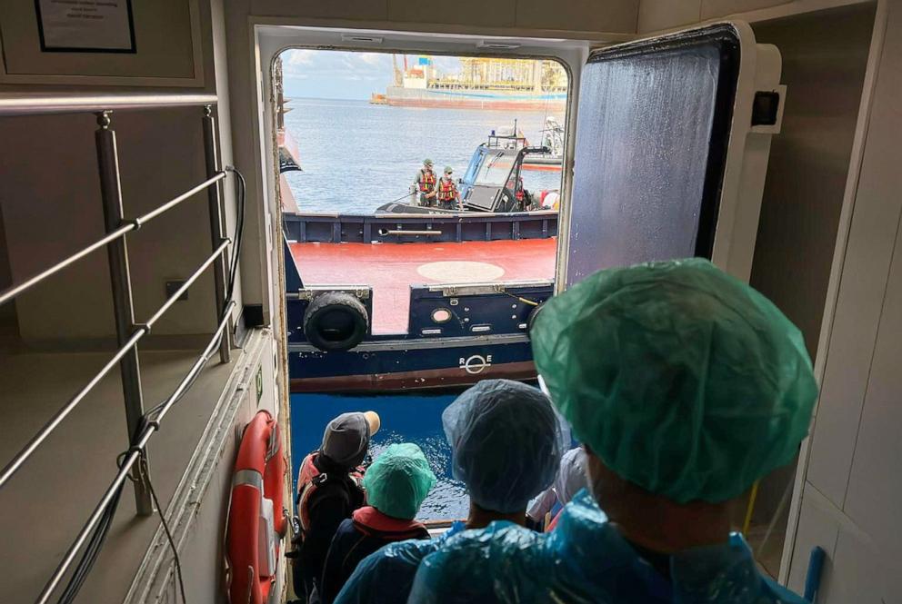 PHOTO: Passengers are being disembarked from the hantavirus-stricken cruise ship MV Hondius at the port of Granadilla in Tenerife, Canary Islands, Spain, Sunday, May 10, 2026.