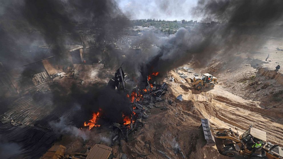VIDEO: Israel unleashes aerial assault on Gaza Strip 