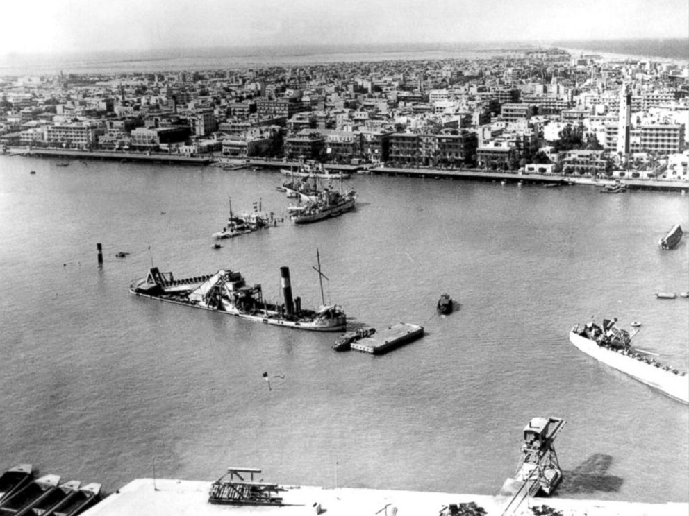 PHOTO: Scuttled ships block the entrance to the Suez canal at Port Said during the Six-Day War between Israel and Egypt.