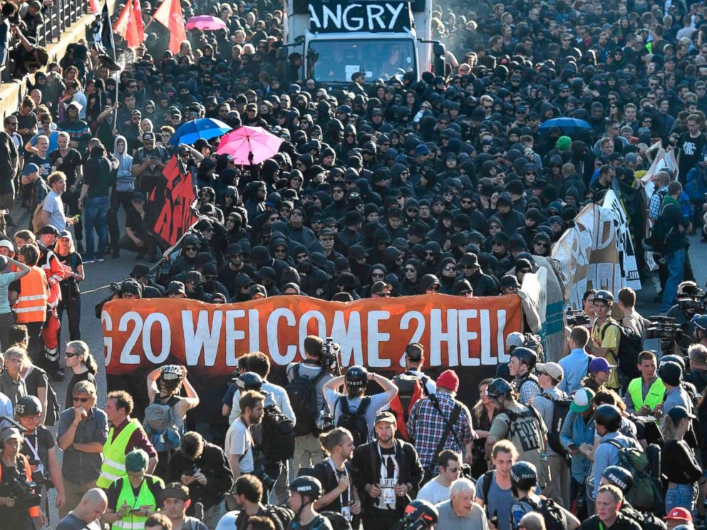 PHOTO: Police block demonstrators during the Welcome to Hell rally against the G-20 summit in Hamburg, northern Germany on July 6, 2017.
