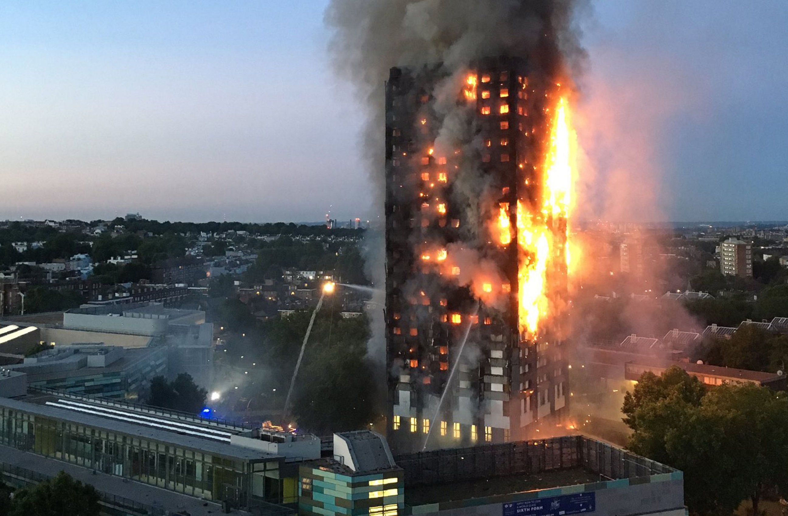 PHOTO:This handout image received by local resident Natalie Oxford early, June 14, 2017, shows flames and smoke coming from a 27-story block of flats after a fire broke out in west London.
