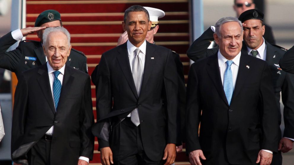PHOTO: Israeli President Shimon Peres, U.S. President Barack Obama and Israeli Prime Minister Benjamin Netanyahu stand together prior to Obama departing from Ben Gurion International Airport, March 22, 2013, in Lod, Israel.