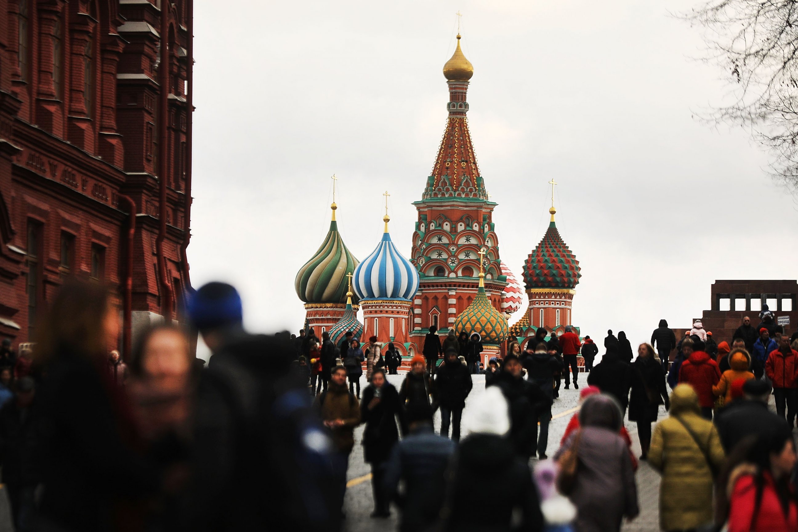 PHOTO: Pedestrians walk through Moscow's Red Square on March 4, 2017.