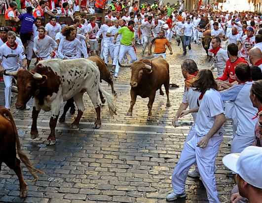 The San Fermin bull-running festival Picture | Photos: The San Fermin ...