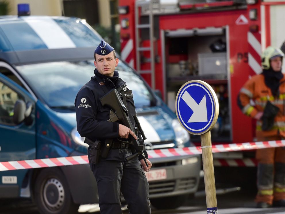 PHOTO: Policemen and firemen set a security cordon around Brussels Great Mosque in Brussels on Nov. 26, 2015.