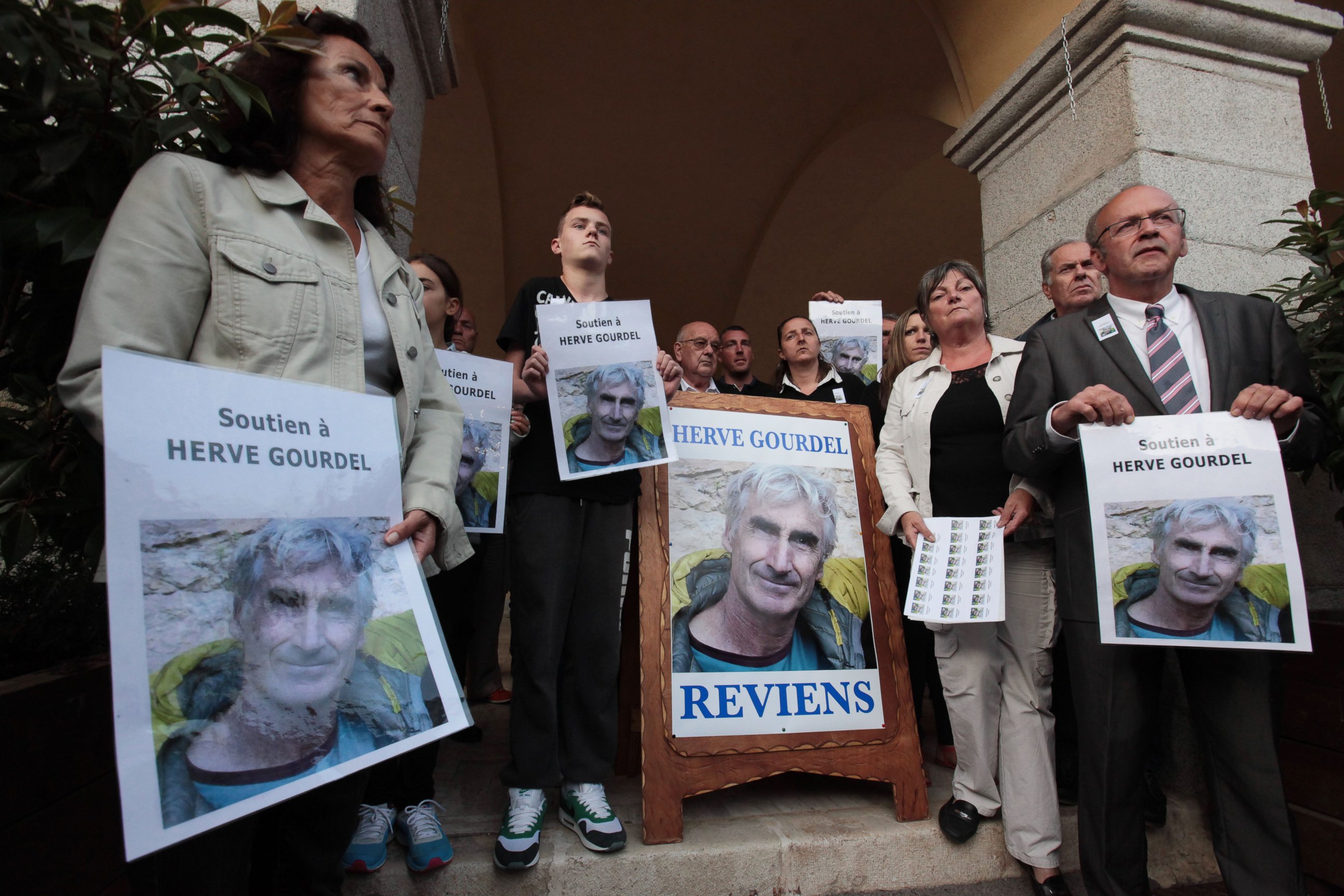 PHOTO: Demonstrators during a walk in support of Herve Gourdel, a French mountain guide who was seized on Sept. 21, 2014 evening while trekking in the Kabylie region of Algeria, in Saint-Martin-Vesubie, France, on Sept. 23, 2014. 