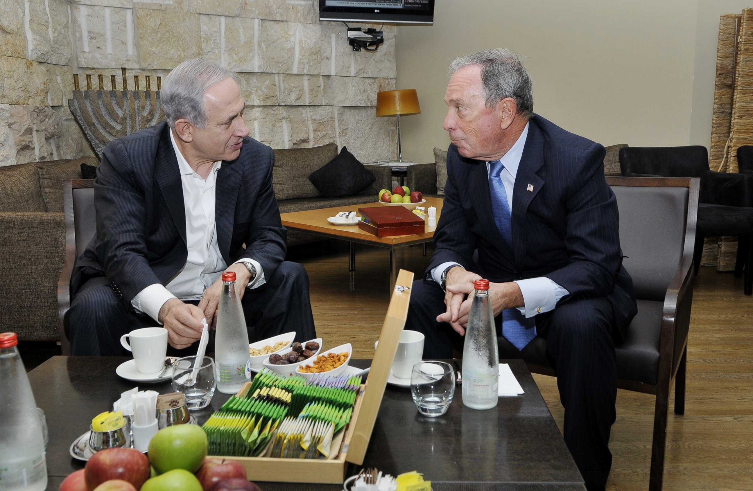 PHOTO: Israel's prime minister, Benjamin Netanyahu, speaks with Michael Bloomberg at Ben Gurion International Airport near Tel Aviv, Israel on July 23, 2014.