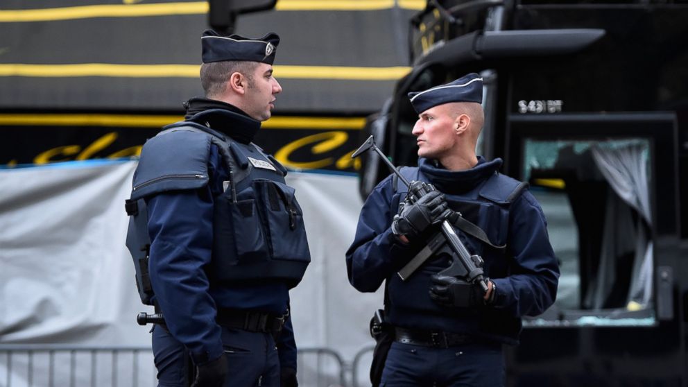 French Police Carry Out 128 Raids Overnight as Hunt for Paris Attack ...
