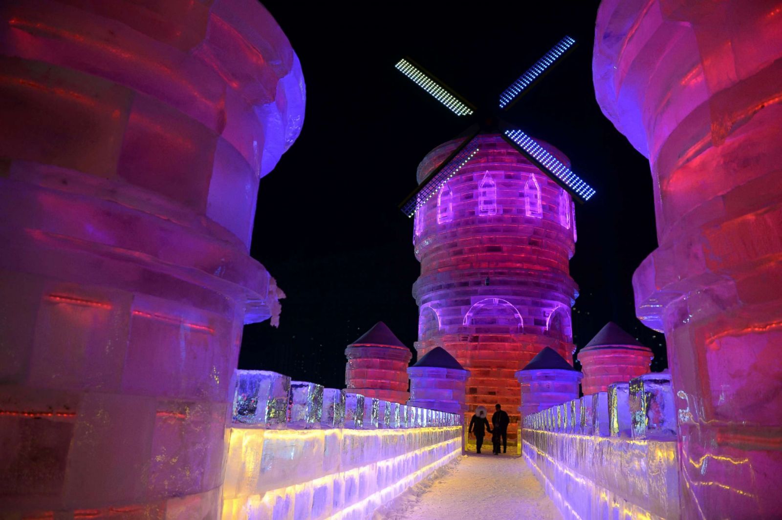 bei jiang harbin ice festival