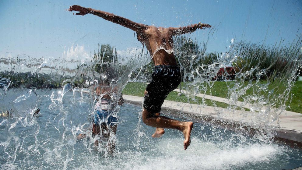 dangerous-heat-wave-scorches-millions-in-midwest-east-coast-abc-news