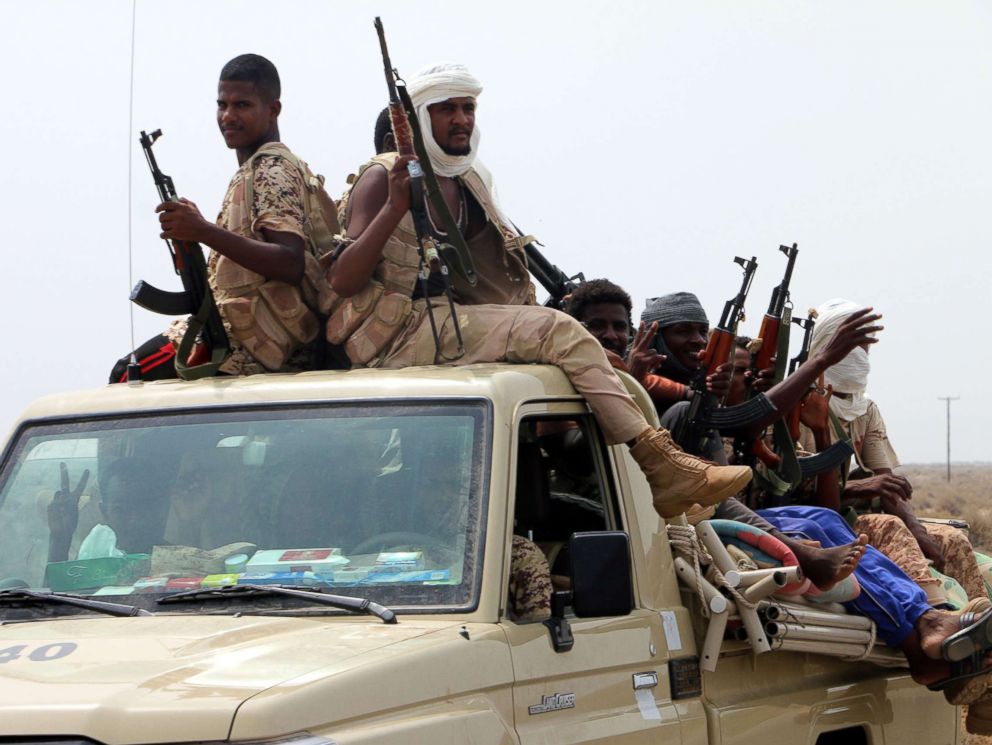 PHOTO: Sudanese forces fighting alongside the Saudi-led coalition in Yemen gather near the outskirts of the western port city of Hodeidah, Yemen, June 12, 2018.