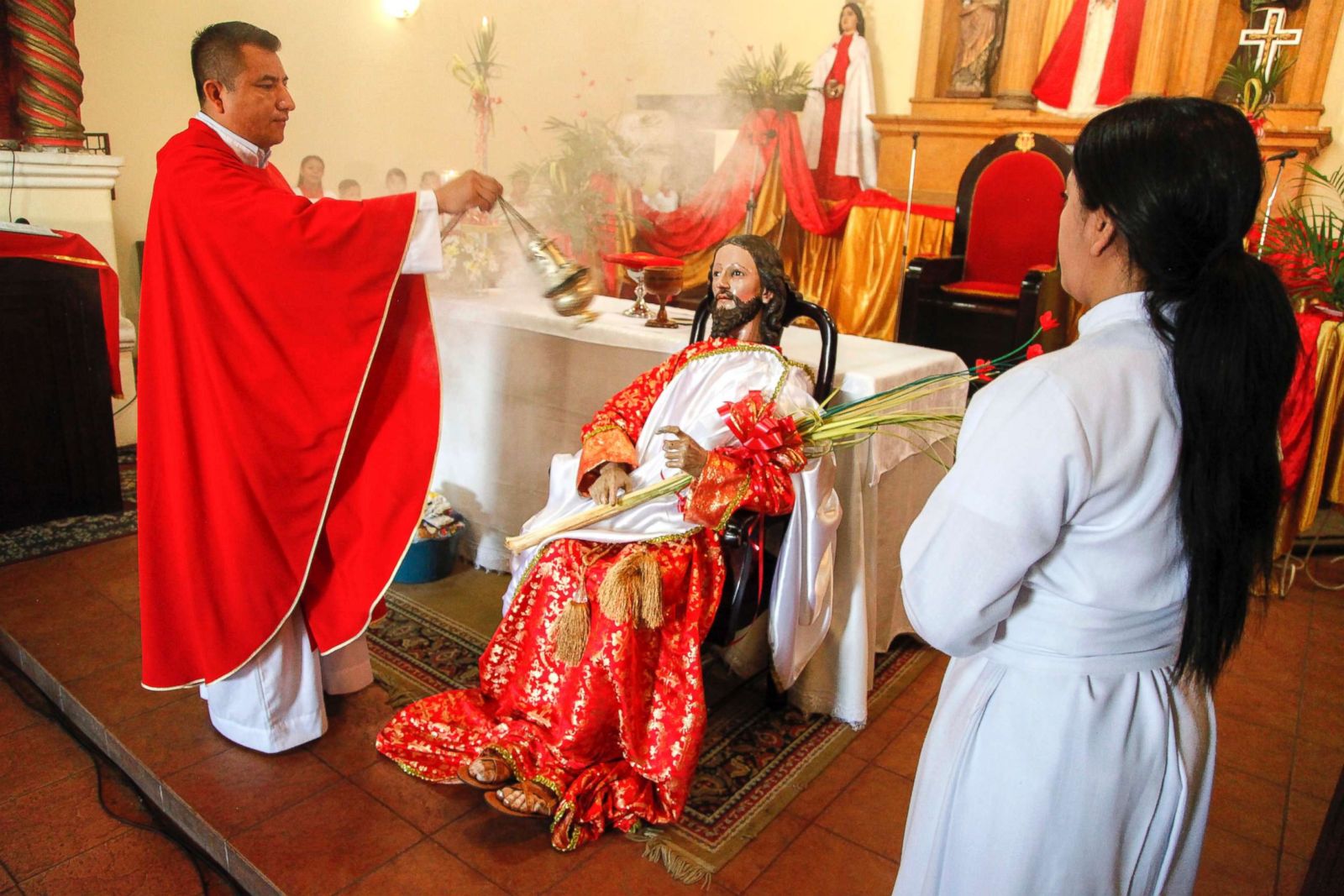 Holy Week observances around the world - ABC News